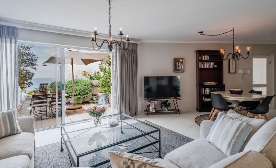 To Let 2 Bedroom Property for Rent in Bantry Bay Western Cape